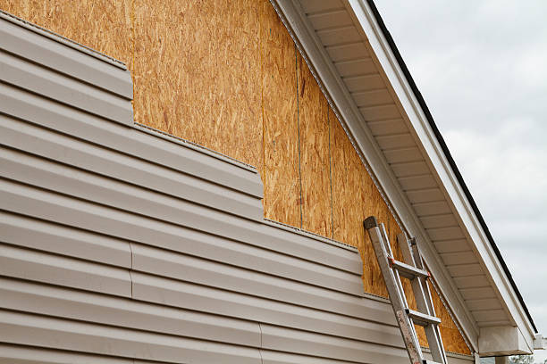 24/7 Emergency Storm Damage Siding Repair experts in Chaska, MN
